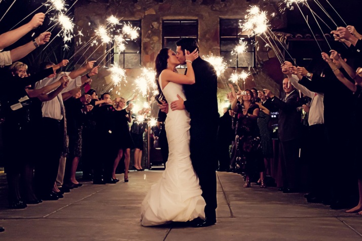 Фото бенгальские огни на свадьбе — Владимир | vladimir.salutsklad.ru Фото бенгальские огни на свадьбе — Владимир | vladimir.salutsklad.ru